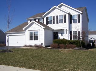 1944 Autumn Wind Dr, Grove City, OH 43123
