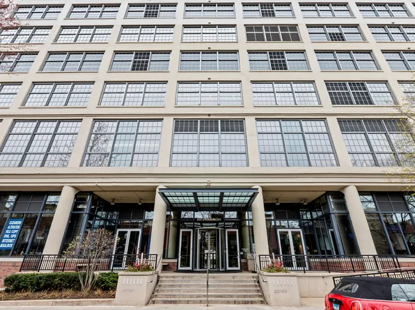 900 N Kingsbury St APT 1166, Chicago, IL 60610