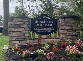 151 Forge Ln, Coram, NY 11727