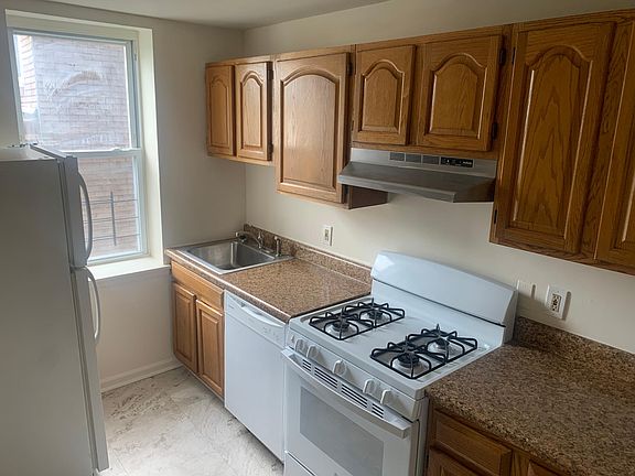 2nd image of 54 College Ave #1B