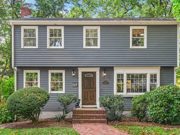 210 Hobart St, Hingham, MA 02043