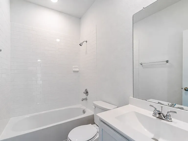 11130 Hollinger Cir — Photo 12