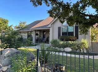 285 Overland Trl, Hunt, TX 78024