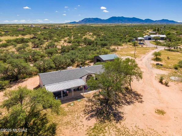 2498 W Columbine Ln, Benson, AZ 85602