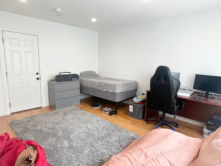 325 Newport Ave #44 — Photo 1