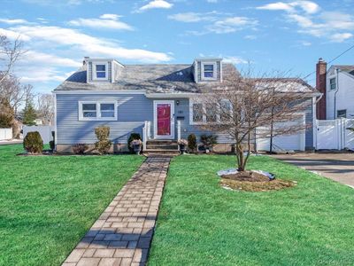 181 Whittier Avenue, North Babylon, NY, 11703