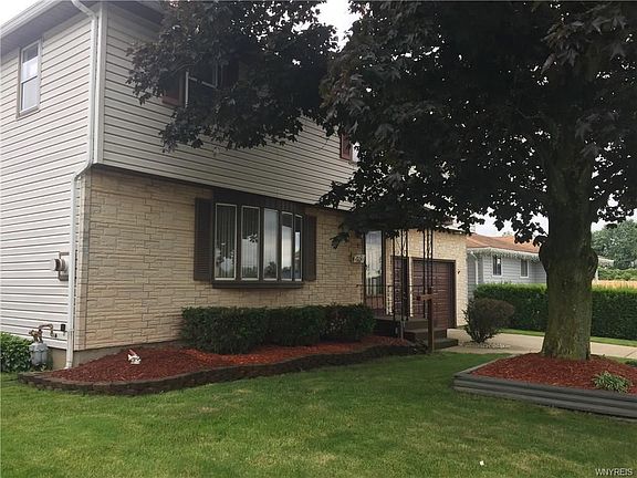 2nd image of 9 Balen Dr