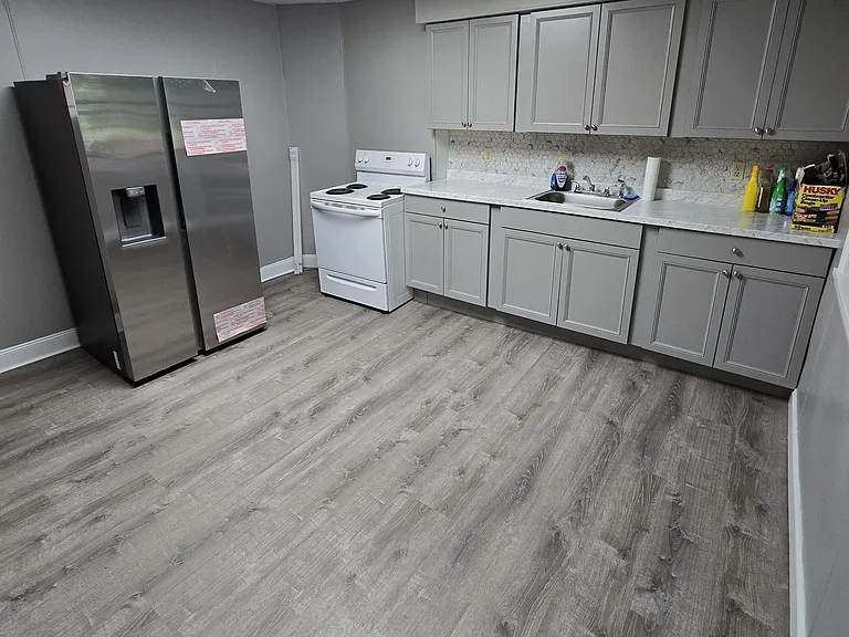 1200 S Main St #3 — Photo 1