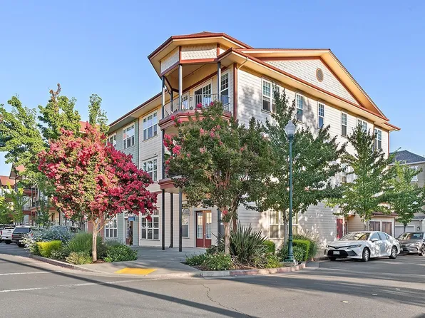 206 Johnson Street, Windsor, CA 95492