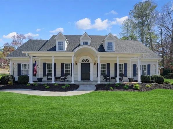 2564 Chestea Dr NE, Marietta, GA 30066