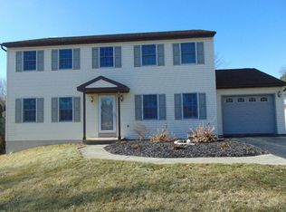 13 Fox Hollow Rd, Pottsville, PA 17901