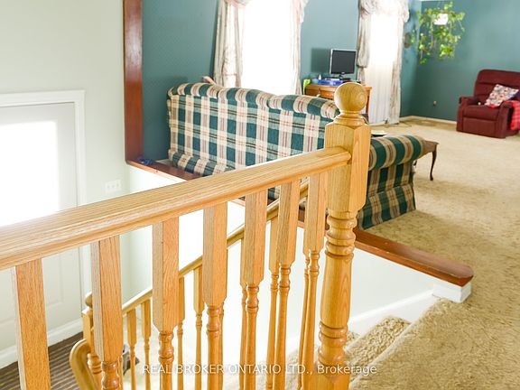 5th image of 7401 McNiven Rd