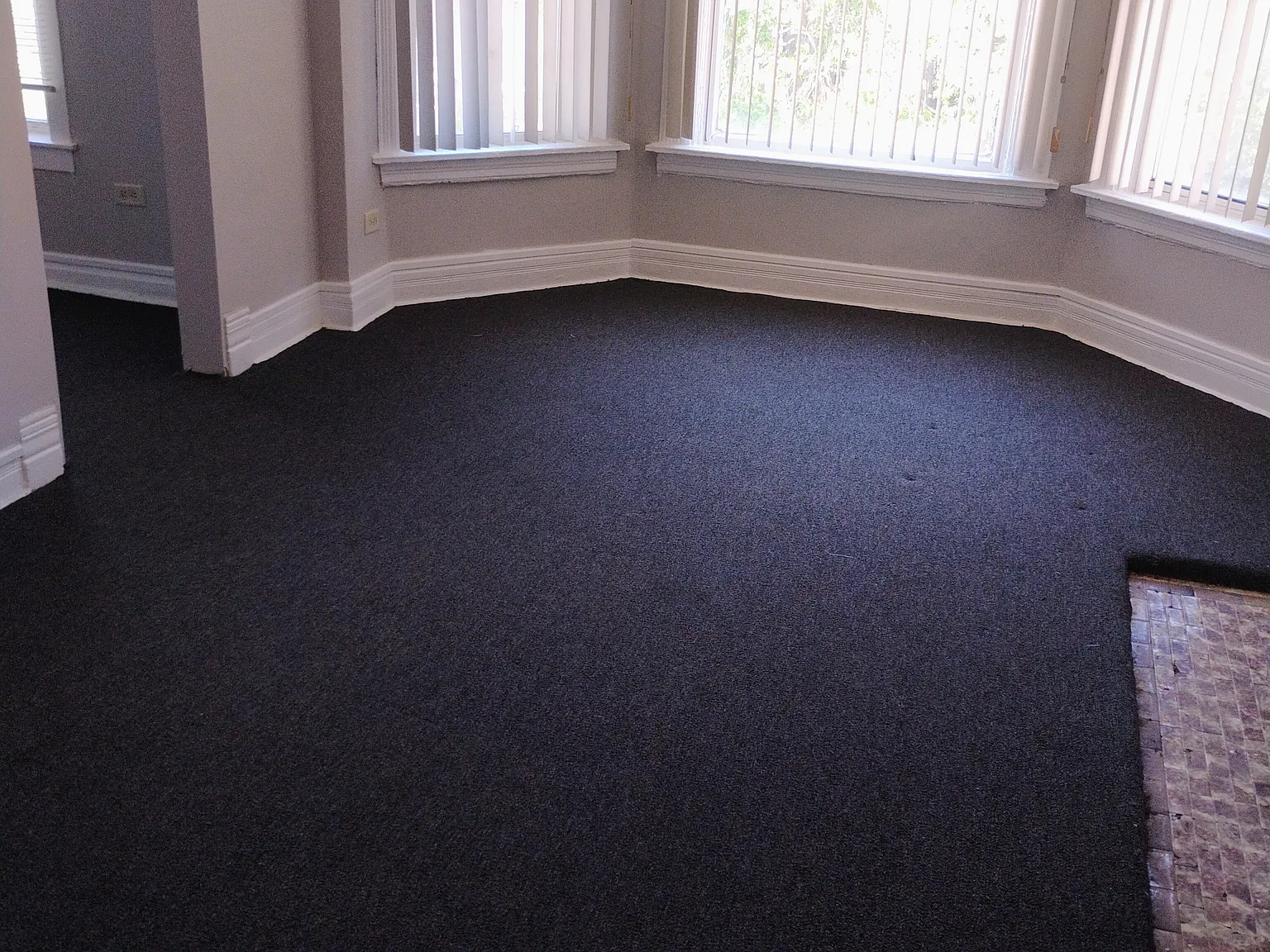 2 bed, 850 sqft, $1,550 — Photo 2