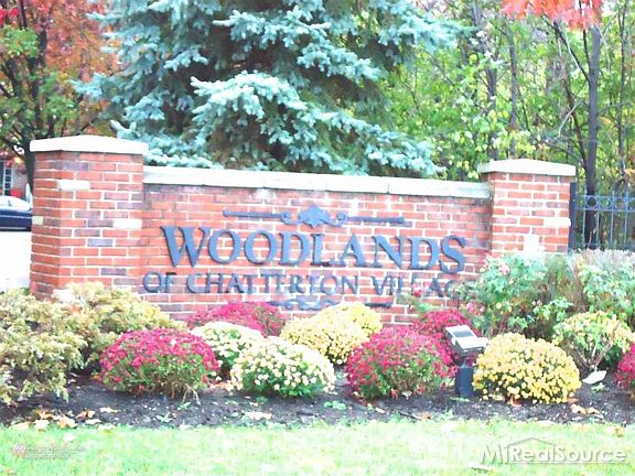 2nd image of 4033 Radcliff Dr #165