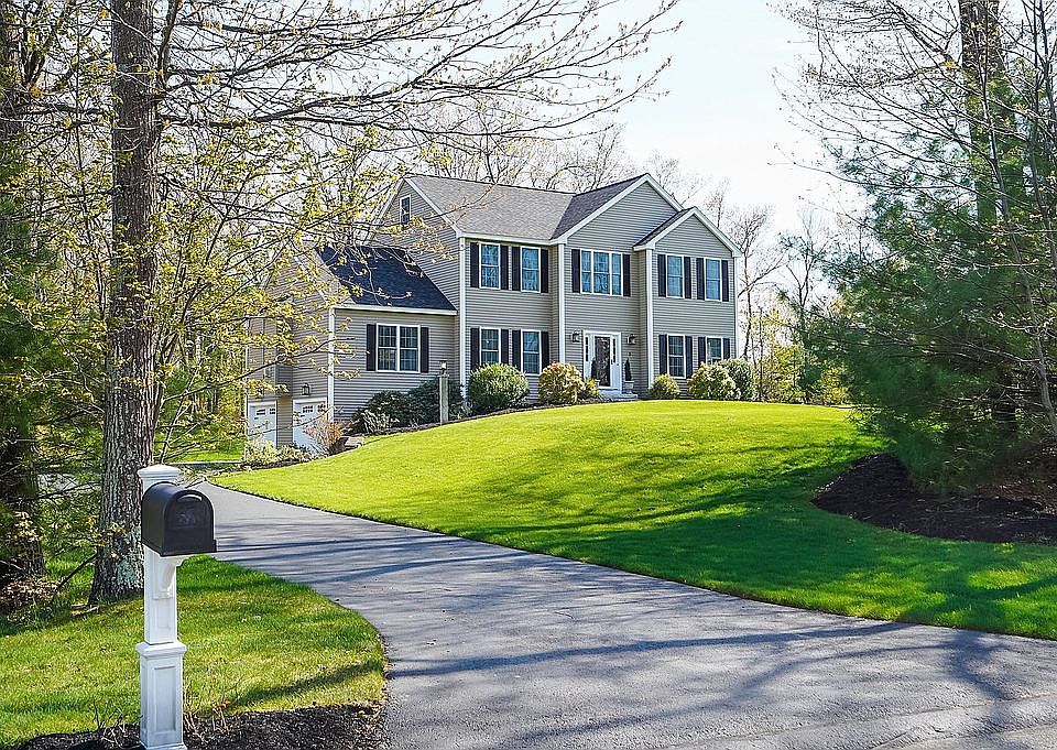 1st image of 5 Clarke Farm Rd