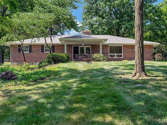 3rd image of 1166 Saint Theresa Ln