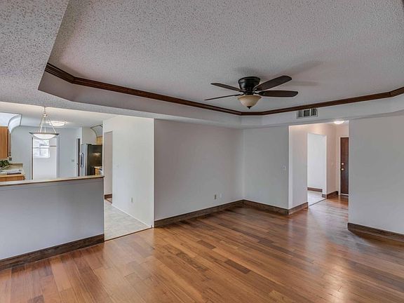5th image of 1821 Olive Ct