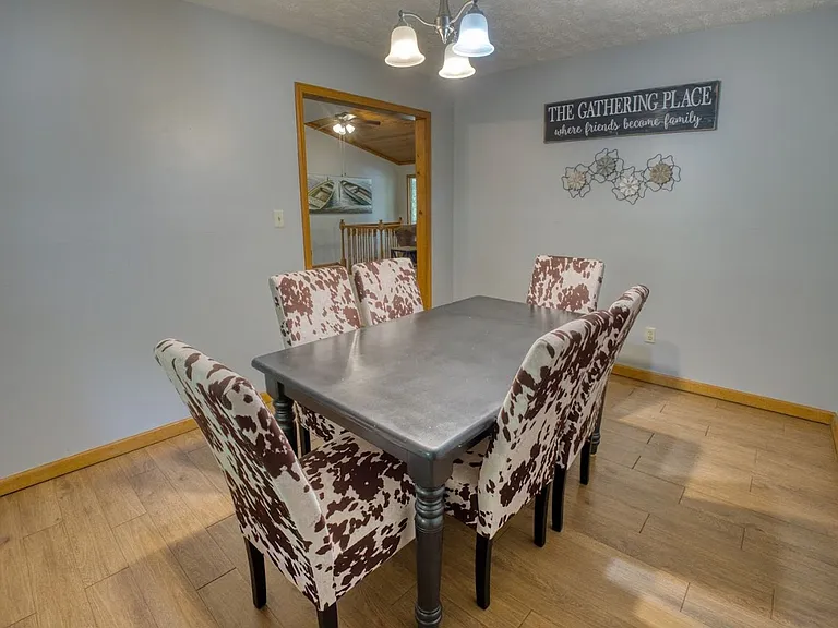 75 Forest Glen Dr — Photo 11