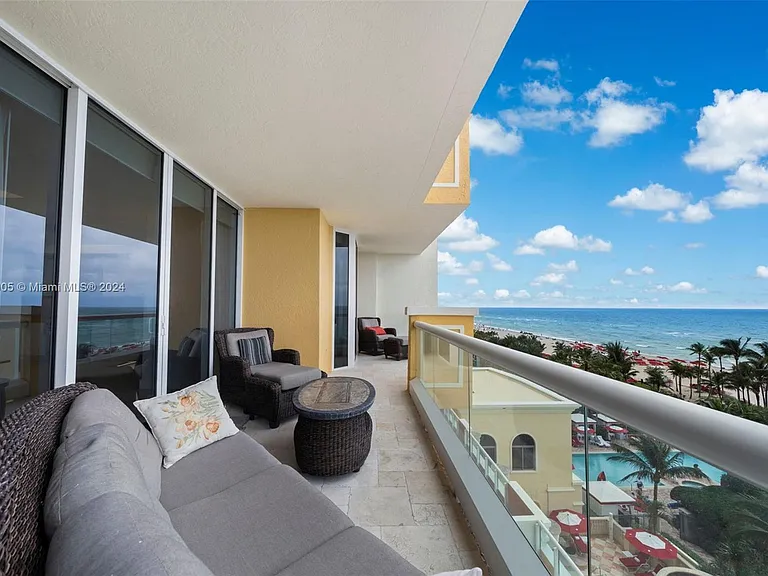 17875 Collins Ave #702 — Photo 46