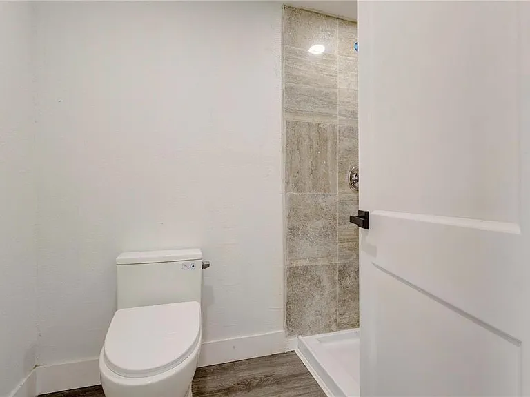 5039 Avery Rd — Photo 20