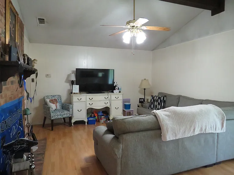 3308 Spring Valley Dr — Photo 14