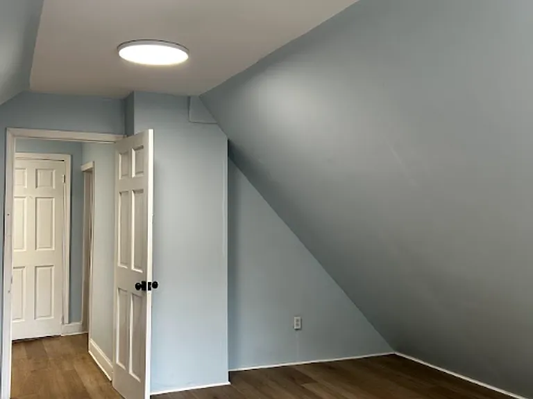 1638 Sanderson Ave — Photo 81
