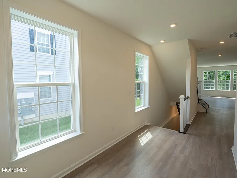 301 Holland Dr — Photo 8