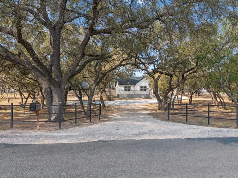5571 Eichman Rd — Photo 27