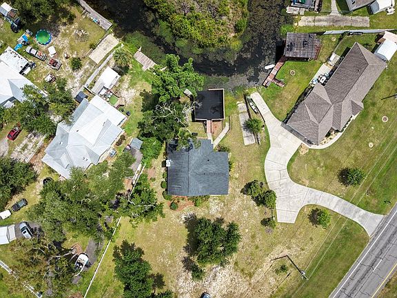 2nd image of 204 Baxley Dr