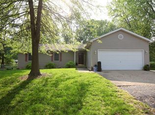 706 State Highway 185, Vandalia, IL 62471