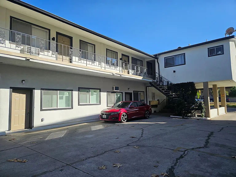 5921 Monterey Rd #6 — Photo 13