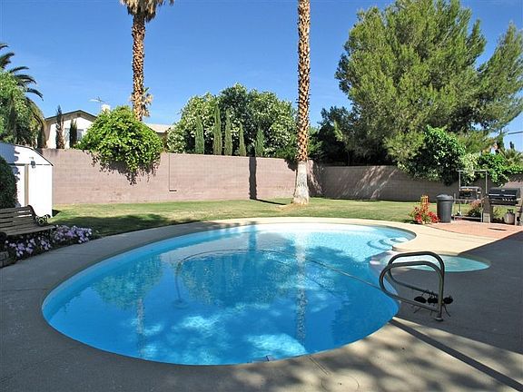 3rd image of 3599 Calmosa St