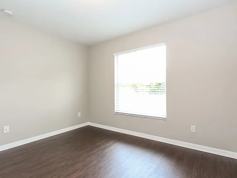 3031 SW 15th Ave — Photo 13