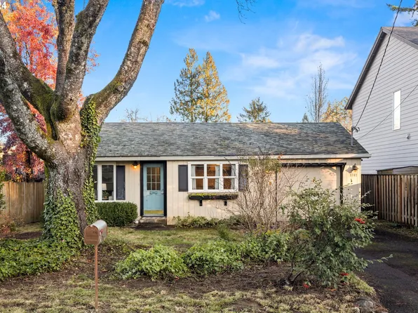 9702 SW 53rd Ave, Portland, OR 97219