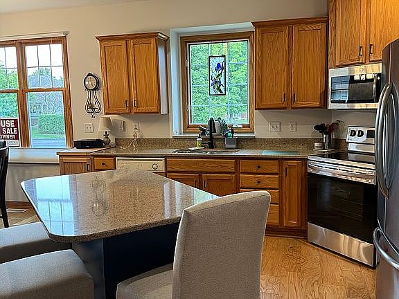 5th image of 4733 Charleston Ct