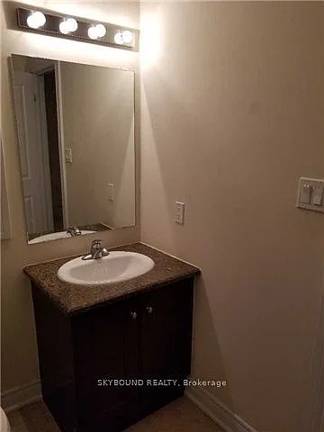 4 bed, $3,900 — Photo 4