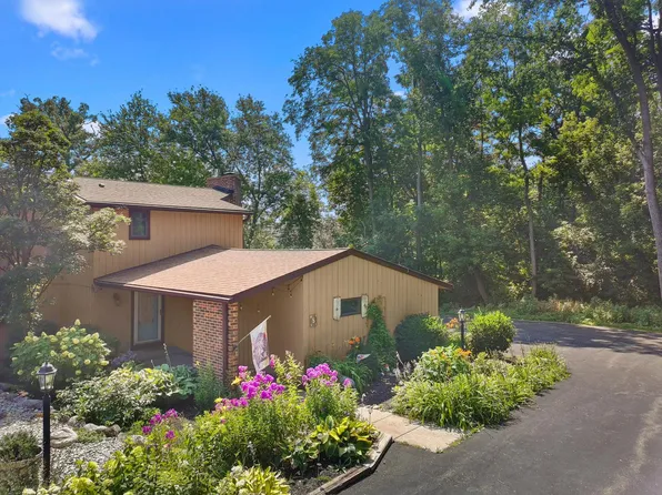 469 Country Club DRIVE #8, Lake Geneva, WI 53147