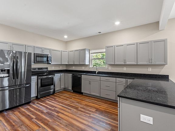 5th image of 532 E Loudon Ave