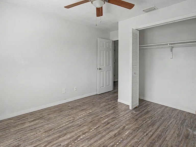 7210 N Manhattan Ave #621 — Photo 55