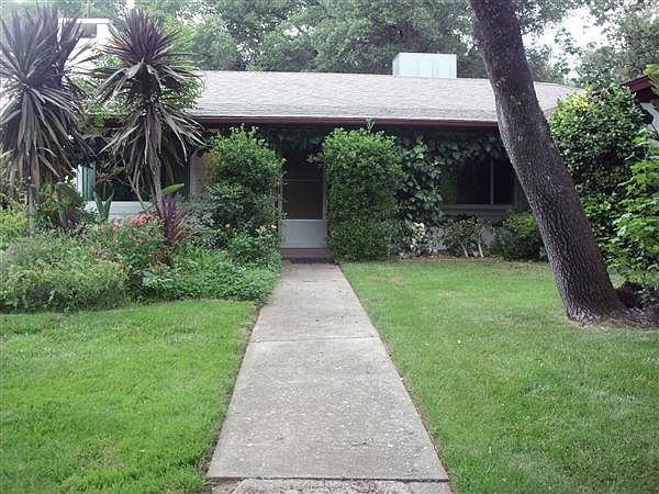 2nd image of 164 Ward Blvd