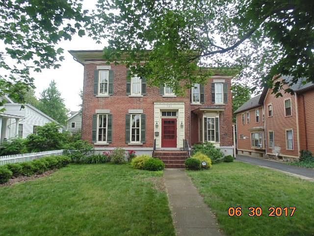 1st image of 121 N Main St