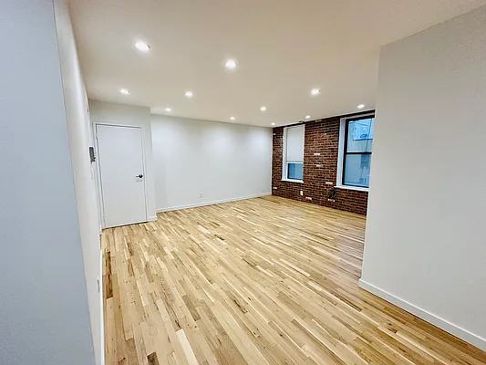 Rented by Compass | media 2