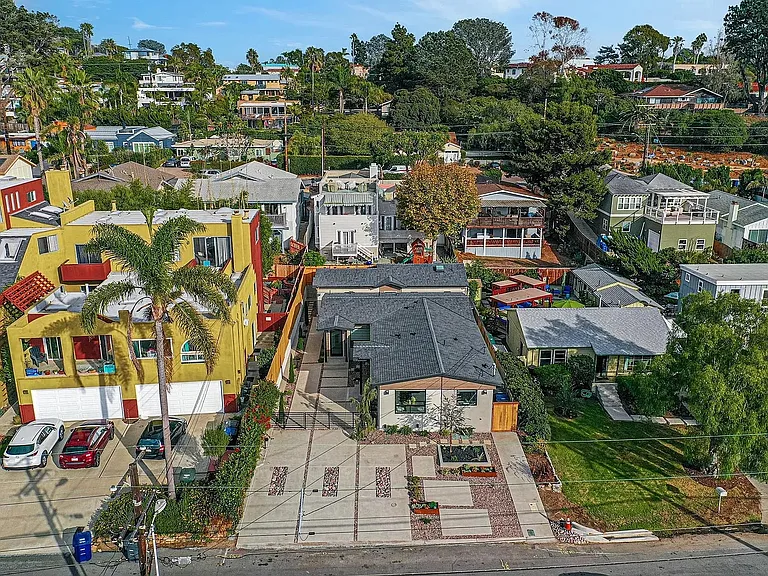 262 Barbara Ave — Photo 25