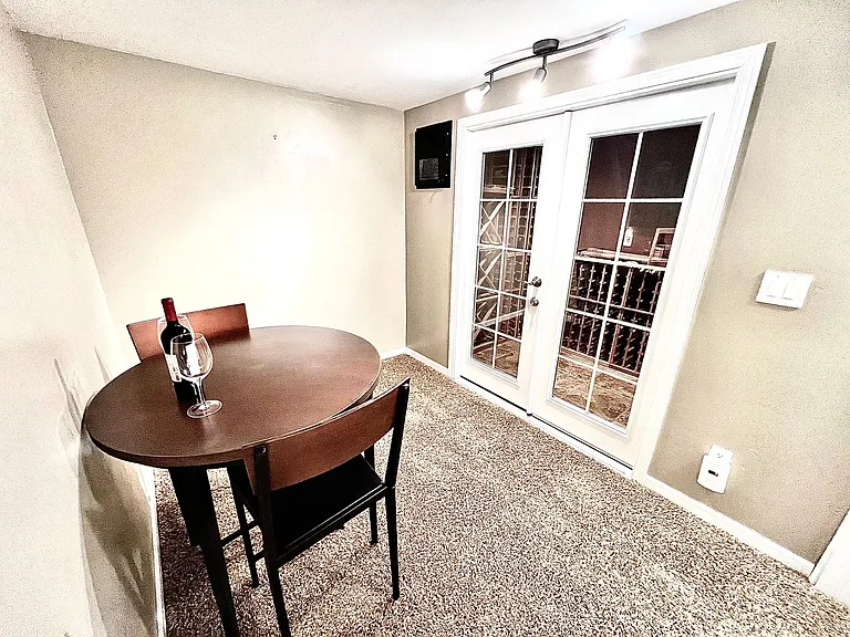 306 E Curling Dr — Photo 57