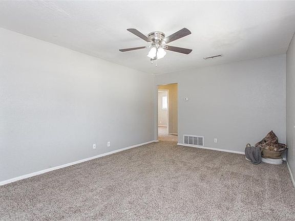5th image of 4004 Delaware Trl