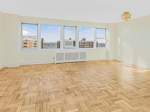 5th image of 4525 Henry Hudson Pkwy W #1001