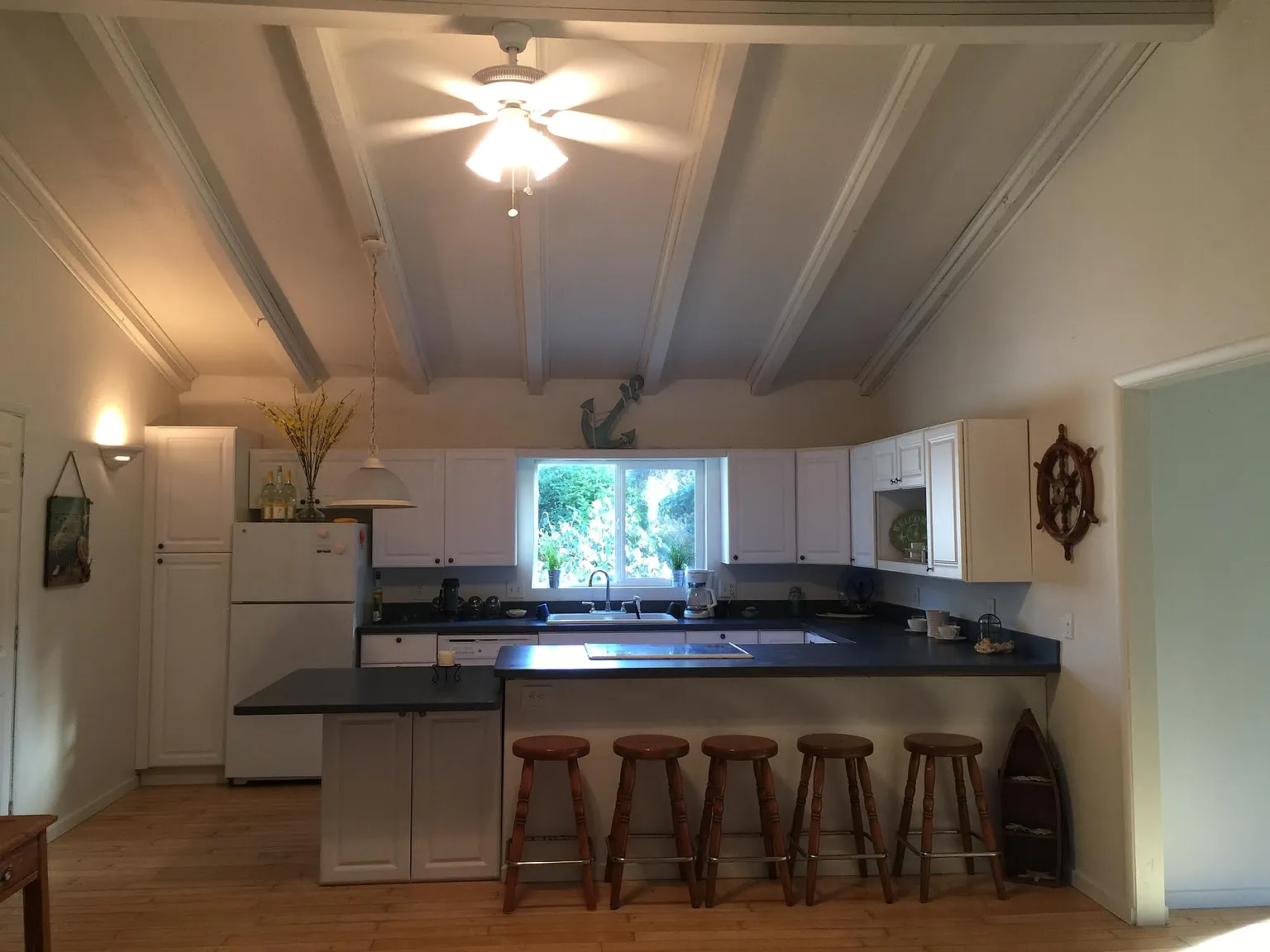 2 bed, 780 sqft, $1,550 — Photo 1
