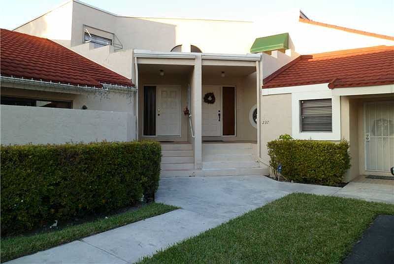 1st image of 237 NW 36th Ave #237