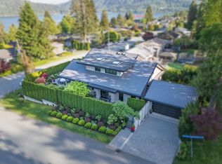 939 Friar Cres, North Vancouver, BC