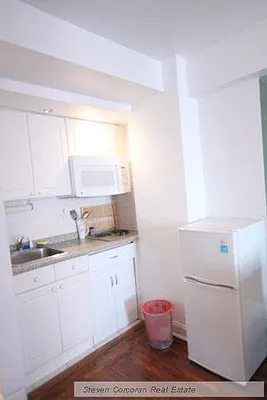 Rented by Steven Corcoran Real Estate | media 2